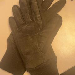 手袋 がiLostで Pathé Schiedam によって報告されました