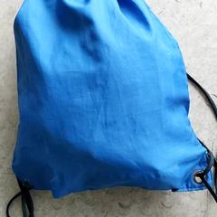 Turnpike táska Blauw, amint azt Regio Oost-Vlaanderen az iLost segítségével jelentette.