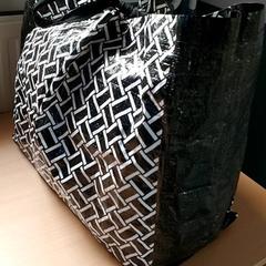 Torba zwart/wit, zgłoszono przez Centraal magazijn przy użyciu iLost