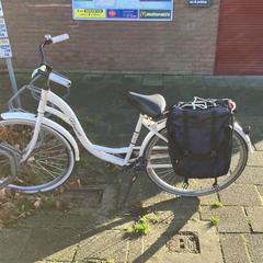 Bicikli Rayon Wit, Fietstas, amint azt Fietsdepot Meierijstad az iLost segítségével jelentette.