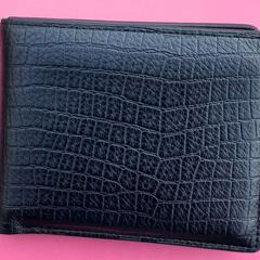 財布 (サブカテゴリ) Butoi がiLostで Arriva West-Brabant によって報告されました