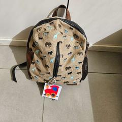 Bag dieren, som rapportert av Regio Antwerpen - Brussel ved bruk av iLost