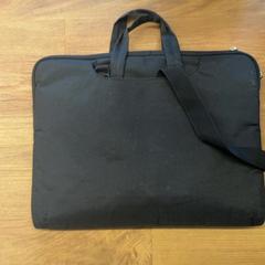 Bossa d'ordinador portàtil, segons ha informat GVB mitjançant iLost