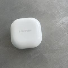 Airpods case, zoals gemeld door RRReis Arriva Achterhoek-Rivierenland met iLost
