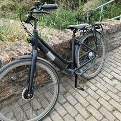 Een dames/meisjesfiets, jak bylo nahlášeno na iLost