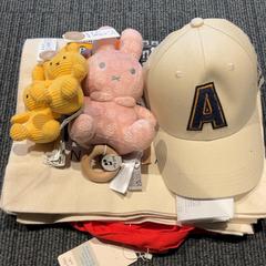 Kšiltovka & Taška, jak nahlášeno Inntel Hotels Amsterdam Landmark pomocí iLost