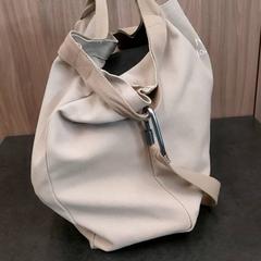 Bag, as reported by Rotterdam The Hague Airport using iLost