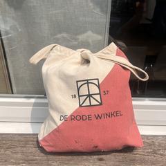 De Rode Winkel (sport?) Tas, ha sido reportado a iLost