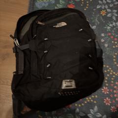 North face rugzak met inhoud a été signalé sur iLost