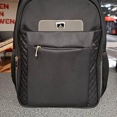 Batoh, jak nahlášeno Connexxion Amstelveen pomocí iLost