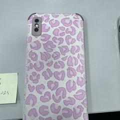 Phone with pink case, come riportato a iLost