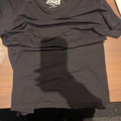 T shirt Black, iLost를 사용하여 Haven Hotel Rotterdam에 보고됨