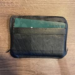 Portfel Berrenstein jarrel jyc, zgłoszono przez Gemeente Amsterdam przy użyciu iLost