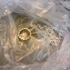 Smycke, rapporterat av SnowWorld Landgraaf med iLost