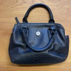 Håndveske, som rapportert av HTM ved bruk av iLost