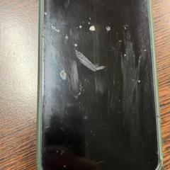 Smartphone Donker groen Samsung, come riportato da Pathé Breda utilizzando iLost