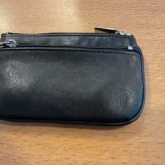 Titolare della carta Van der vlies, come riportato da Gemeente Amsterdam - Bureau Gevonden Voorwerpen utilizzando iLost