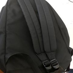 Hátizsák - Zwart, amint azt Centraal magazijn az iLost segítségével jelentette.