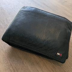 Brown wallet a été signalé sur iLost