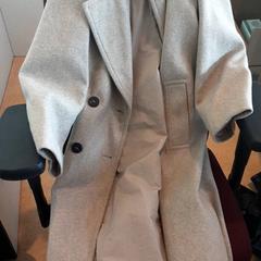 Chaqueta Grijs, segundo informou LUMC usando iLost