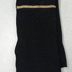 Kendő zwart/beige, amint azt Regio Antwerpen - Brussel az iLost segítségével jelentette.