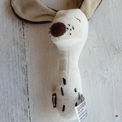 딸랑이 Stof, hond, iLost를 사용하여 DierenPark Amersfoort에 보고됨