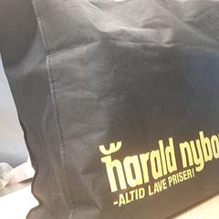 Påse Påse med böcker، كما تم الإبلاغ عنه بواسطة IKEA Älmhult عبر iLost