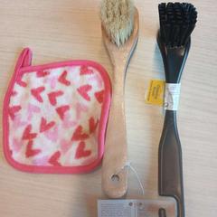 Børste, som rapportert av Amsterdam ID Aparthotel ved bruk av iLost