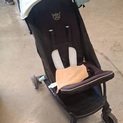 Carrinho de criança, como reportado por IKEA Grenoble utilizando o iLost