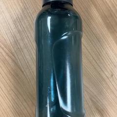 Fľaša na pitie, ako bolo nahlásené Connexxion Amstelland-Meerlanden Schiphol Zuid pomocou iLost