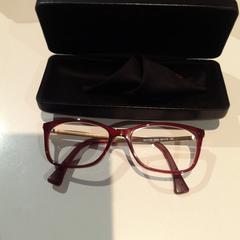 Bril, gisa salatu by Pathé Nijmegen iLost erabiliz