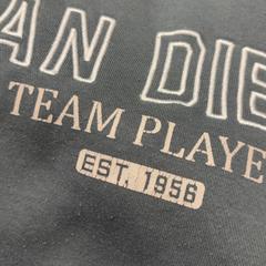 Sweter, zgłoszono przez Burgers' Zoo przy użyciu iLost