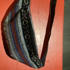 Bag Colourful Banana bag, som rapportert av MEININGER Hotel Amsterdam City West ved bruk av iLost