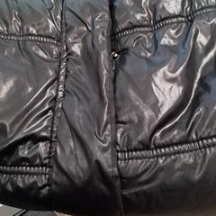 Chaqueta Zwart, ha sido reportado por Qbuzz Fryslân con iLost