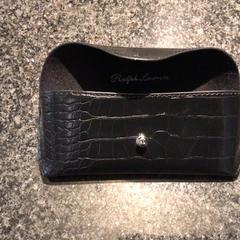 İLost kullanarak Van der Valk Hotel Wolvega Heerenveen tarafından bildirildiği gibi Gözlük kılıfı