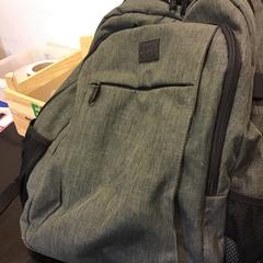 Mochila, segundo informou Qbuzz U-OV usando iLost