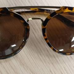 Sunglasses ”zonnebril, as reported by Centraal magazijn using iLost