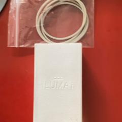 Adaptér & IQOS Weiß, jak nahlášeno MEININGER Hotel Berlin Alexanderplatz pomocí iLost