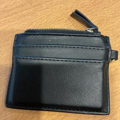 Pasjeshouder van Iqbal, som rapportert av Gemeente Amsterdam - Bureau Gevonden Voorwerpen ved bruk av iLost