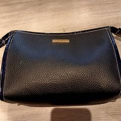 Toilettas toillet, zoals gemeld door Van der Valk Hotel Vianen met iLost