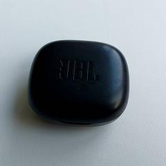 Elektronika - Zwarte earpods, jak nahlášeno Regio Limburg - Leuven pomocí iLost