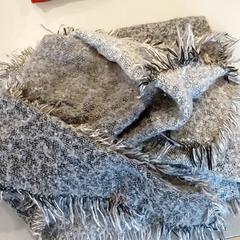 Kleding Sjaal، كما تم الإبلاغ عنه بواسطة Centraal magazijn عبر iLost