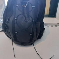 Mochila, ha sido reportado por Arriva Limburg Zuid con iLost
