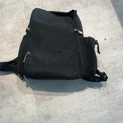 Sac à dos, a été signalé par Arriva Achterhoek-Rivierenland utilisant iLost