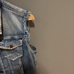 Jaqueta vaquera blauw - 110625 DURAN, segons ha informat Ziggo Dome mitjançant iLost