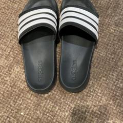 Sandals, as reported by Van der Valk Hotel Apeldoorn - De Cantharel using iLost