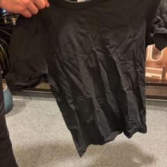 Zwart shirt shirt, rapporterat av WestCord Hotel Eindhoven med iLost