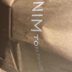 Bunda Jassen, jak nahlášeno Designer Outlet Roermond pomocí iLost