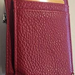 Carteira Jabbie, como reportado por HTM utilizando o iLost