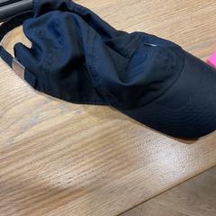 Petje Zwart, jak nahlášeno Designer Outlet Roosendaal pomocí iLost